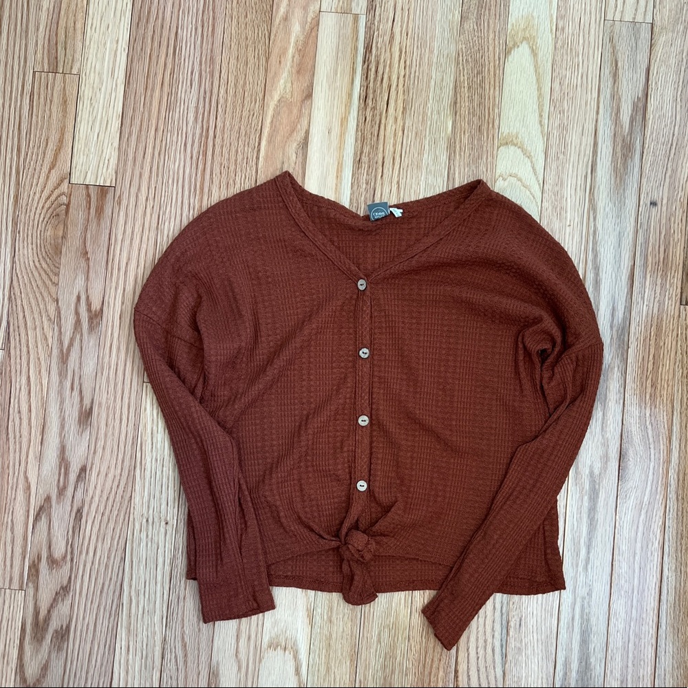 Orangish sweater with knot in the front, xs